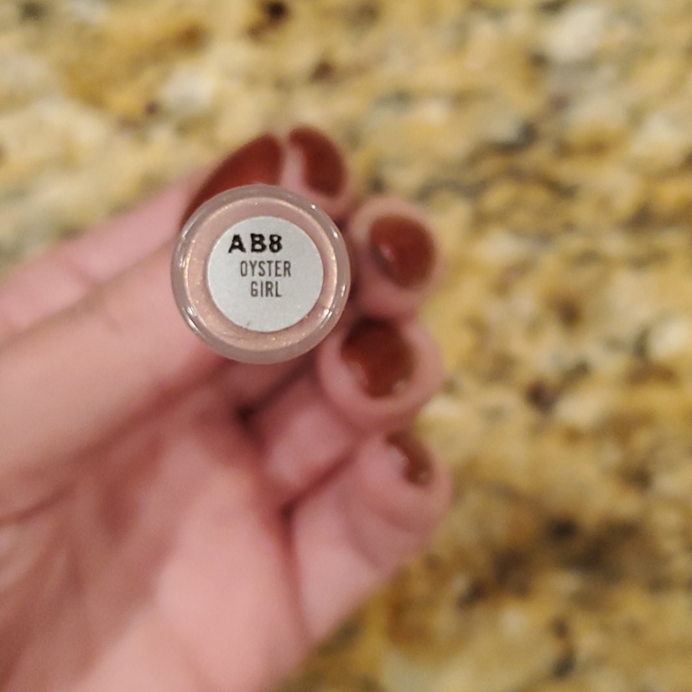 🎉🎉 Mac Travel Set HOST PICK - Picture 7 of 9